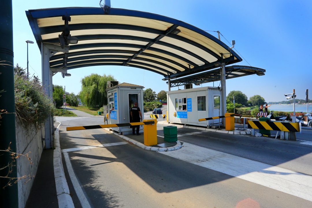 Радови на измештању улазне рампе на Ади Циганлији